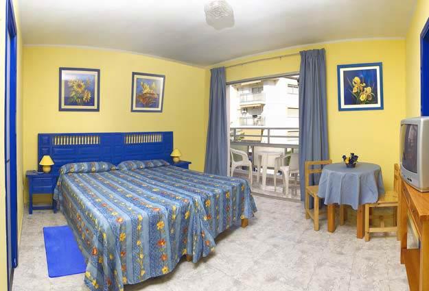 Vibra Calima Apartamentos - Adults Only Сан-Антонио-Абад Номер фото
